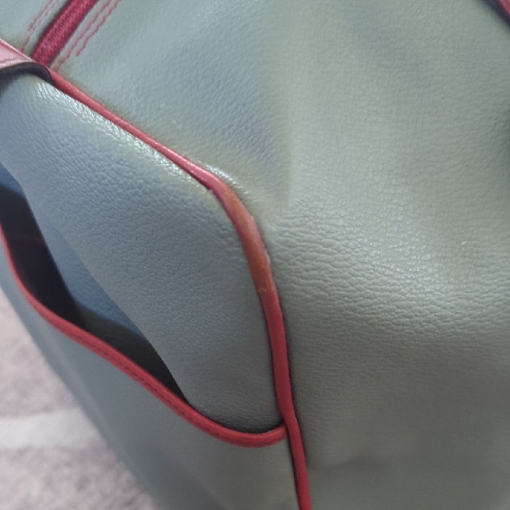 Valentino Garavani Style Green and Red Duffel Bag - Picture 11 of 17